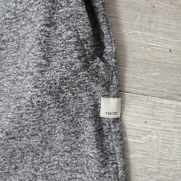 Vuori Heather Gray Wide-Leg Joggers - Picture 5 of 6